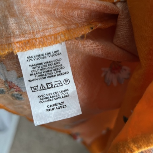 Loft Lily Button Back Flutter Top - Picture 11 of 15